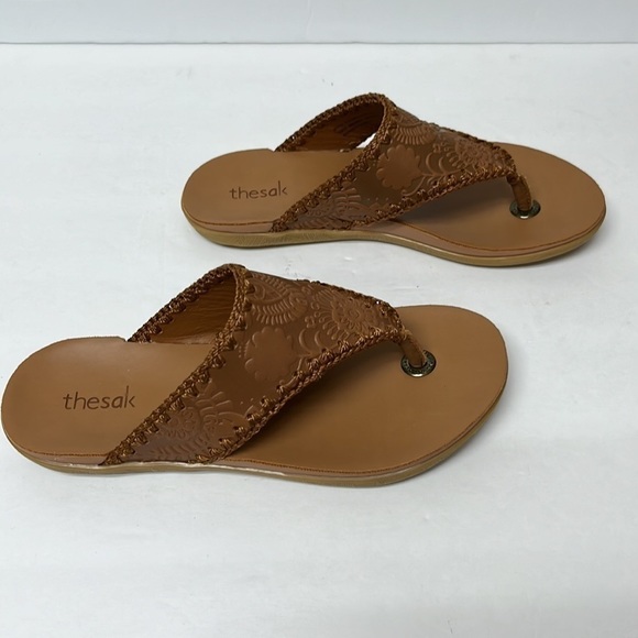 THE Sak Women's Leather Shana Thong Crochet, Flip Flop Sandals. - Picture 2 of 9